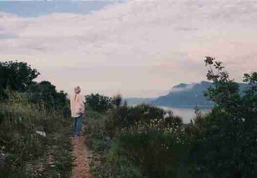 中考800米跑步锻炼，中考体育800m女生及格分数是多少