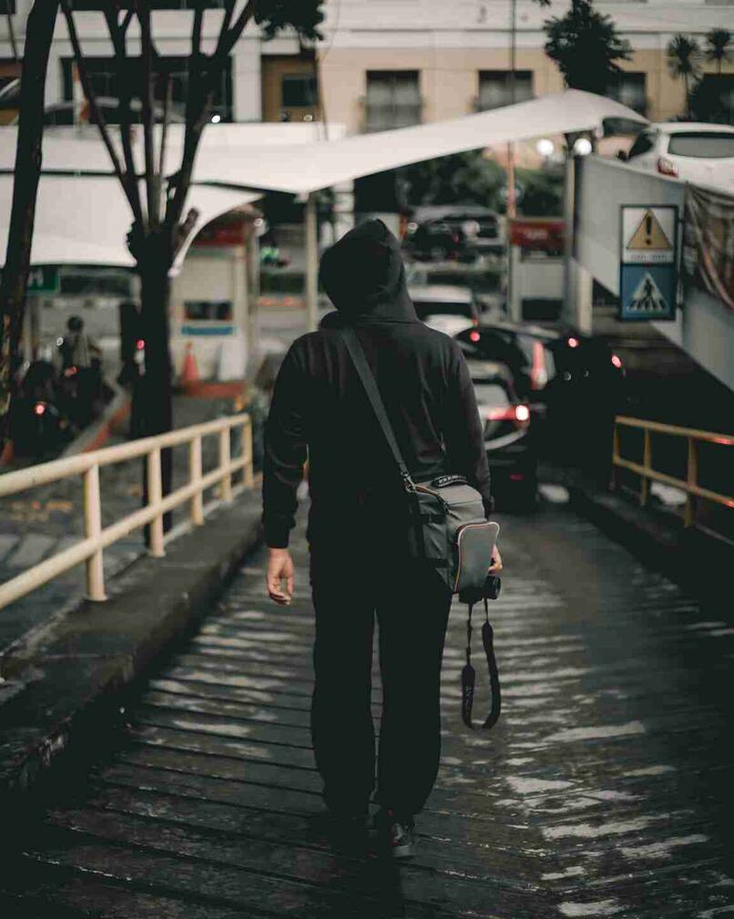 跑步锻炼早晨还是晚上 到底是晨跑好还是晚上跑好晨跑好还是晚上跑步好